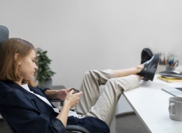 Ergonomics & Lifestyle Tips to Prevent Joint Pain at Home and Work in Hyderabad